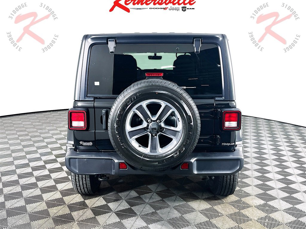 Used 2022 Jeep Wrangler Unlimited Sahara w/ Cold Weather Group image 6