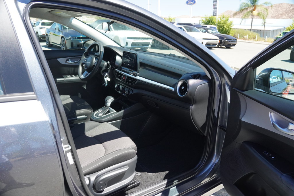 Used 2024 Kia Forte LXS w/ LXS Technology Package FWD image 32