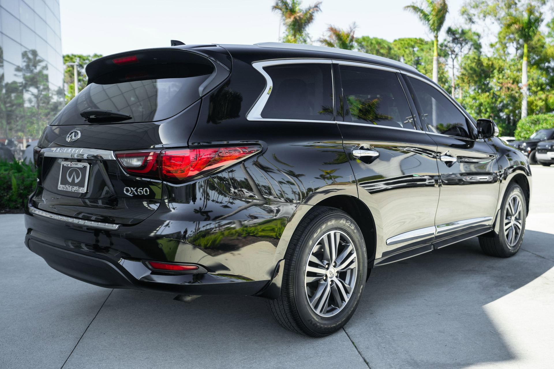 Used 2020 INFINITI QX60 Luxe w/ Essential Package image 26