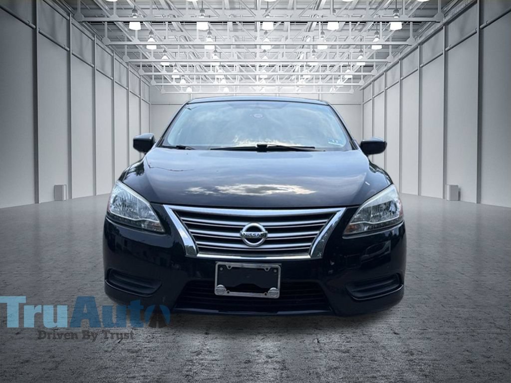 Used 2014 Nissan Sentra SV w/ SV Driver Package FWD image 2