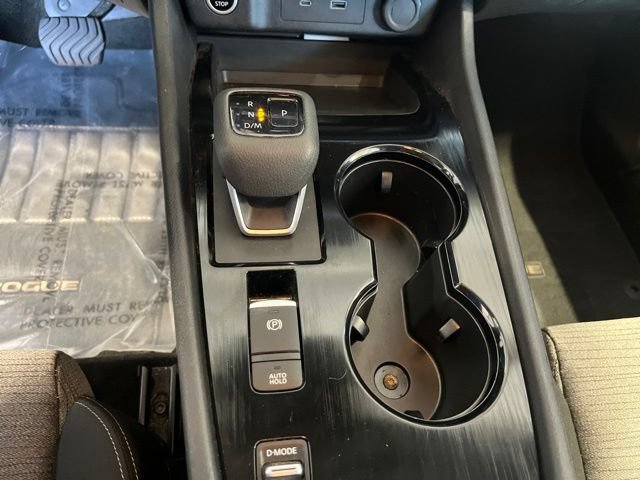Used 2023 Nissan Rogue SV FWD image 16