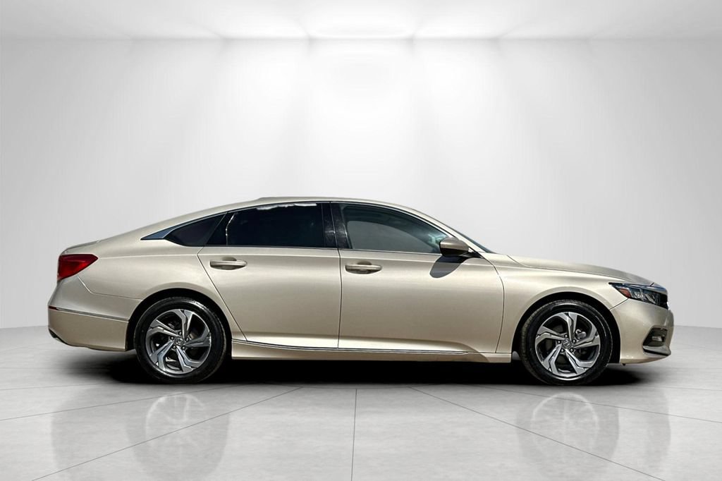 Used 2018 Honda Accord EX image 2