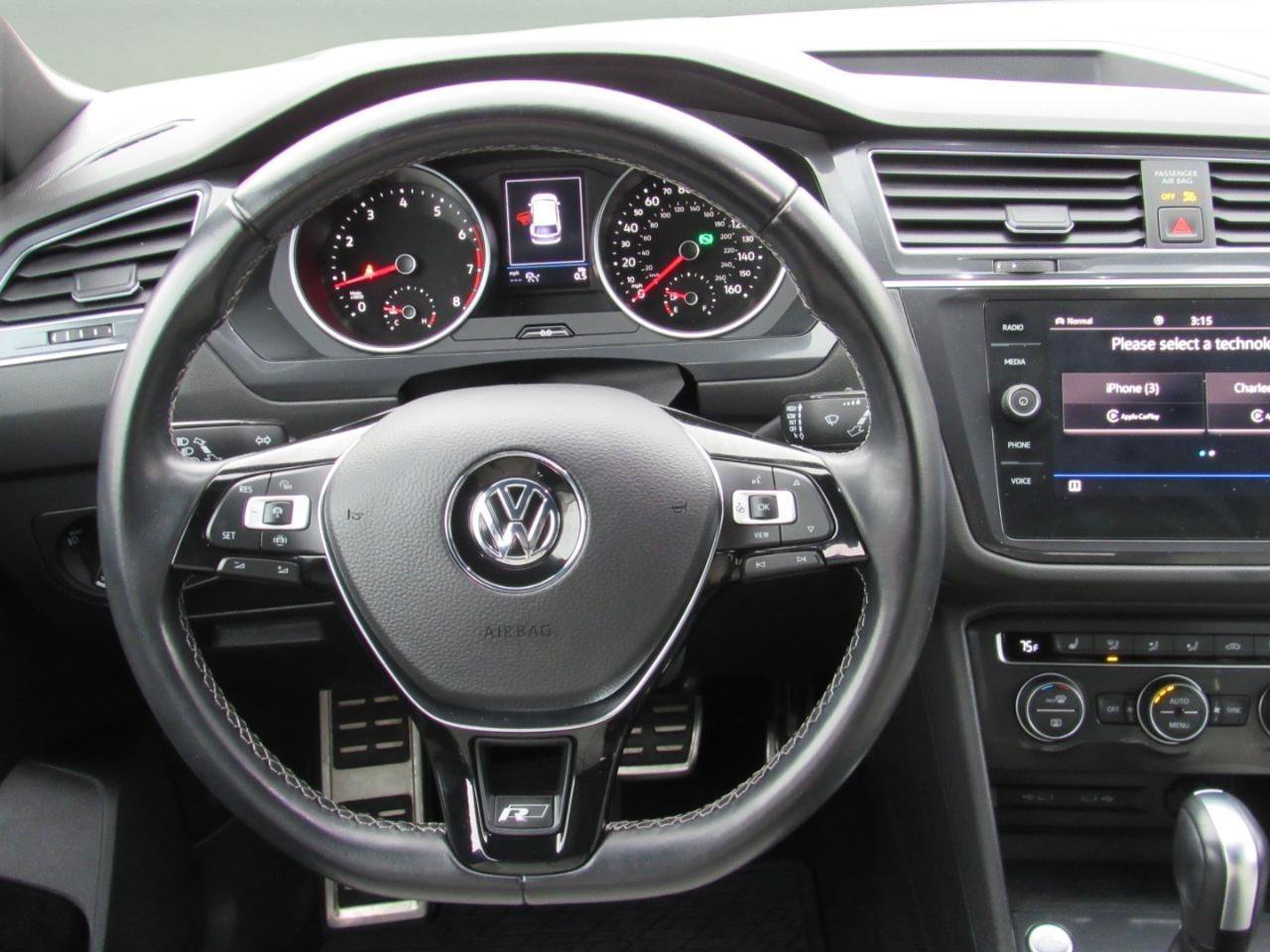 Used 2021 Volkswagen Tiguan SE R-Line image 15