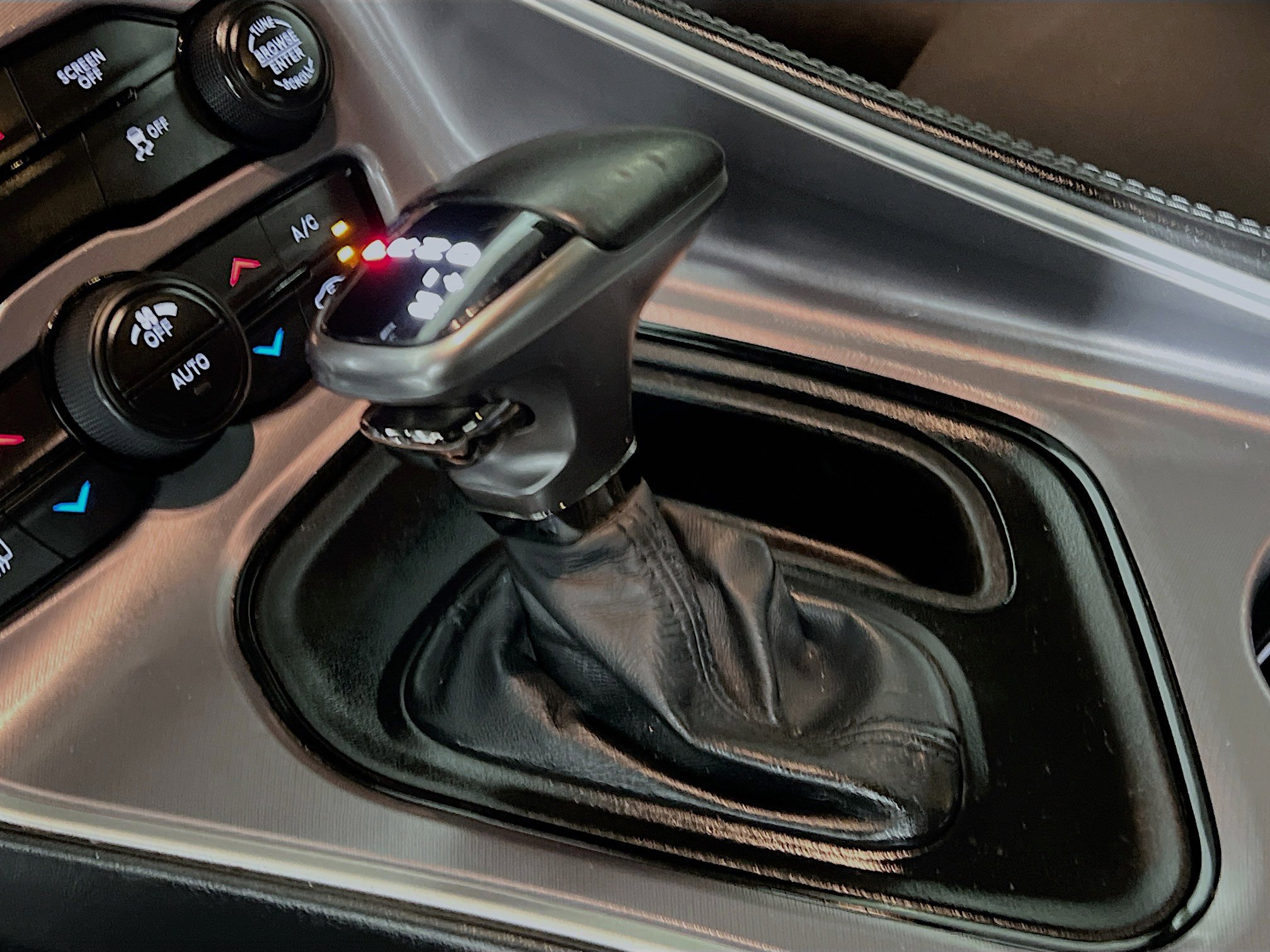 Used 2019 Dodge Challenger SXT image 24