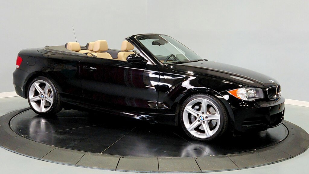 Used 2009 BMW 135i Convertible image 8