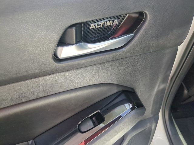 Used 2023 Nissan Altima 2.5 SR w/ SR Premium Package FWD image 25