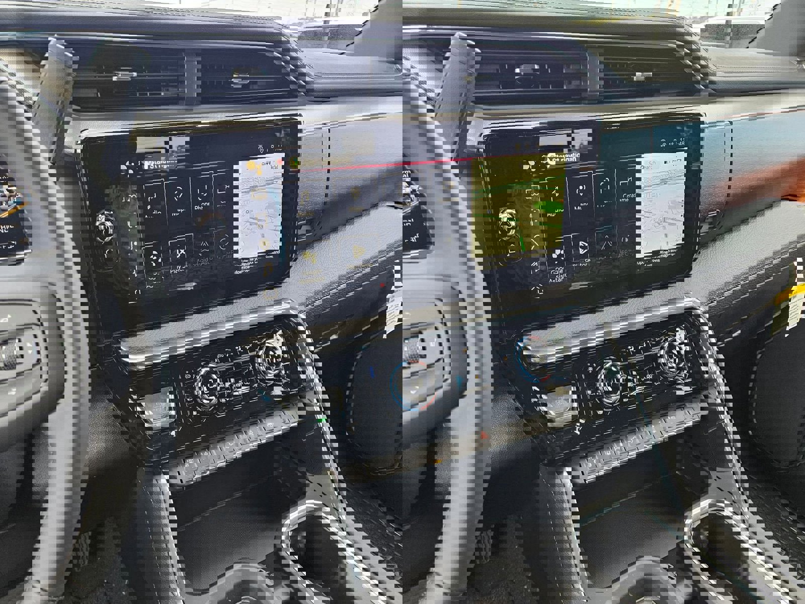 New 2026 GMC Sierra 3500 Denali w/ Denali Reserve Package image 15