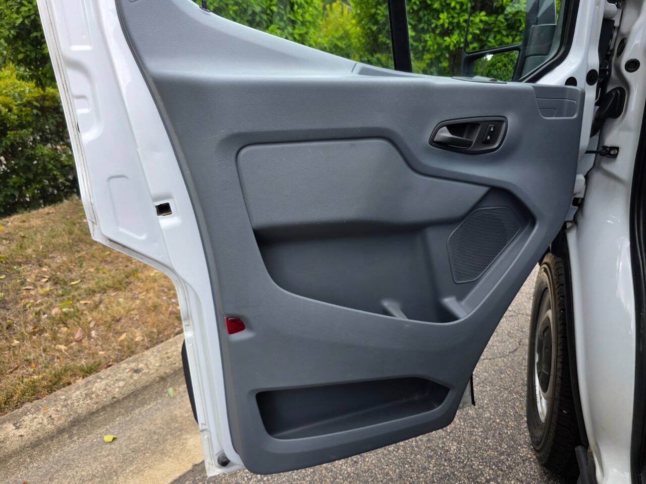 Used 2018 Ford Transit 250 148 Low Roof w/ Interior Upgrade Package RWD image 9