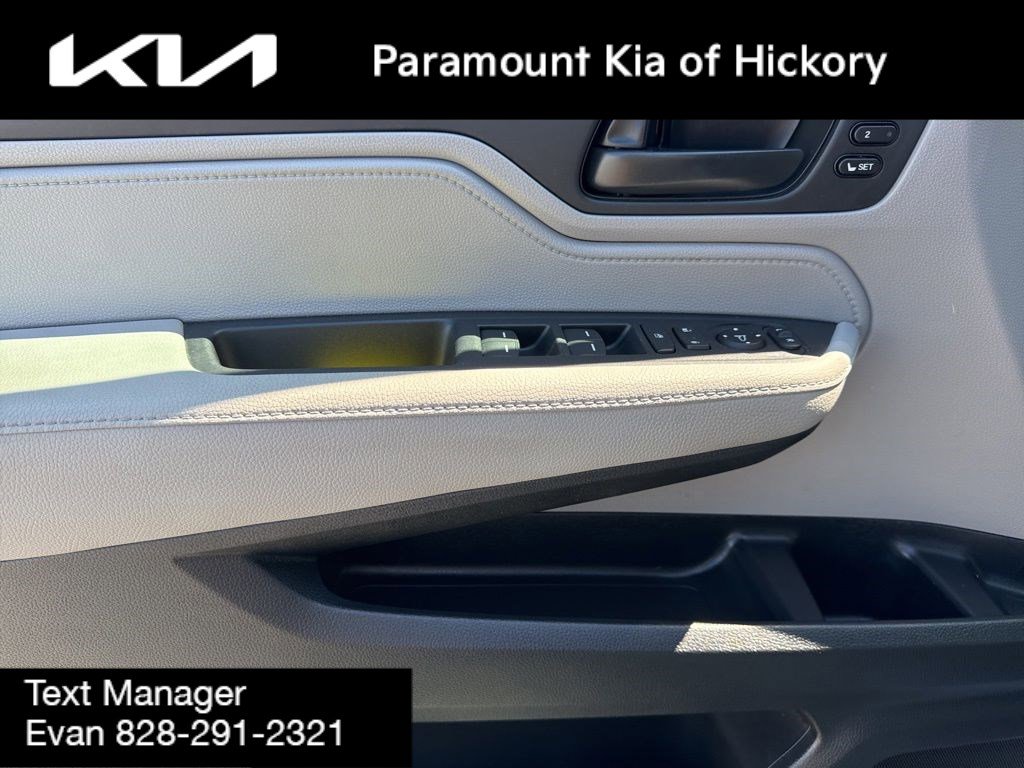Used 2018 Honda Odyssey EX-L image 17