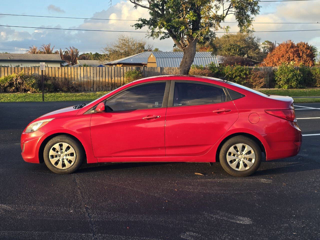 Used 2017 Hyundai Accent SE FWD image 8