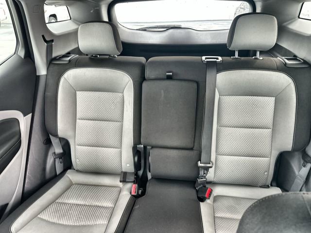 Used 2024 GMC Terrain SLE image 26