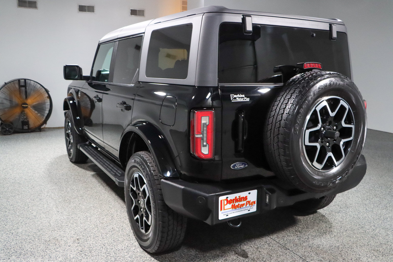 Used 2022 Ford Bronco Outer Banks AWD/4WD image 9