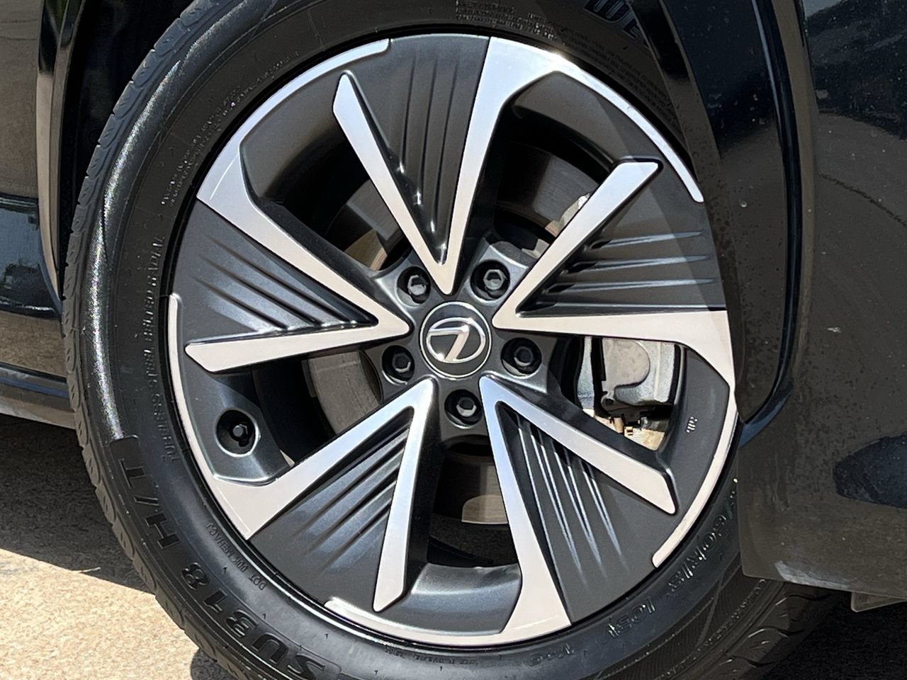 Used 2023 Lexus RZ 450e Premium w/ Accessory Package (Z1) AWD/4WD image 28