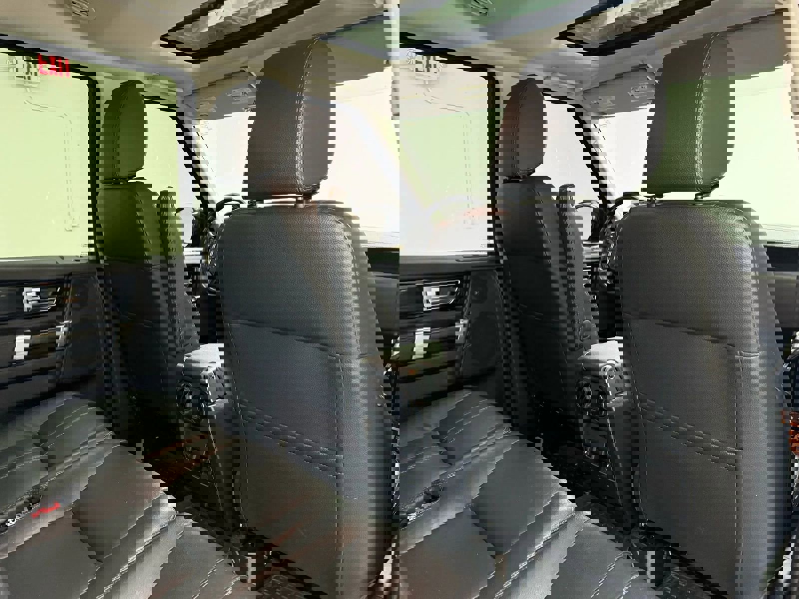 Used 2016 Land Rover LR4 HSE image 22