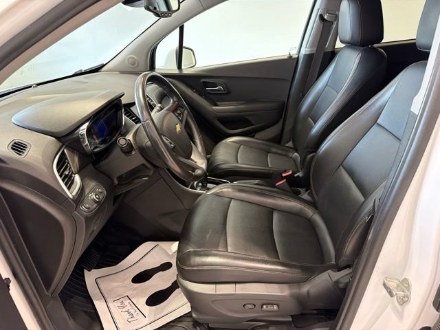Used 2020 Chevrolet Trax Premier FWD image 13