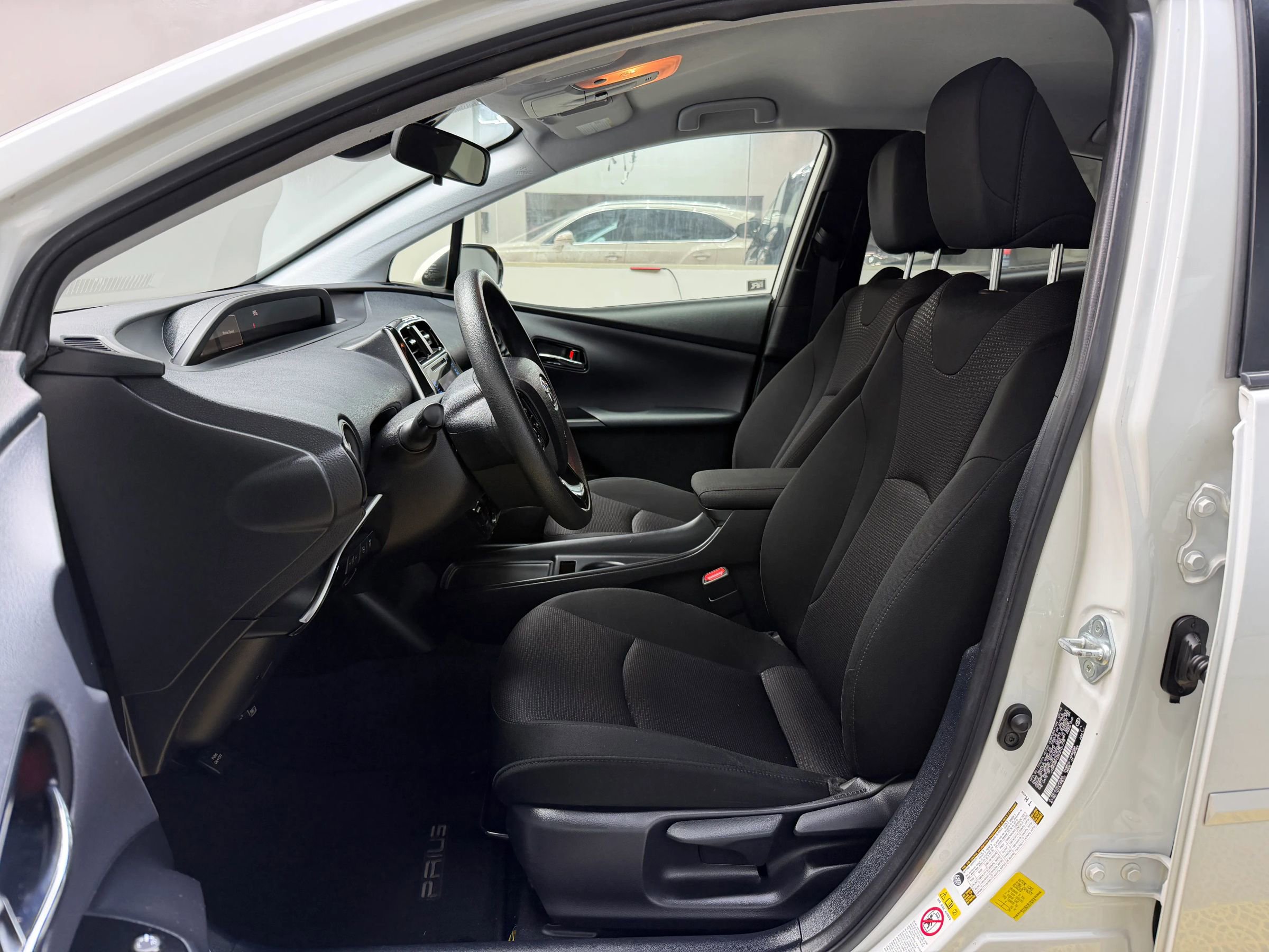 Used 2019 Toyota Prius LE image 12