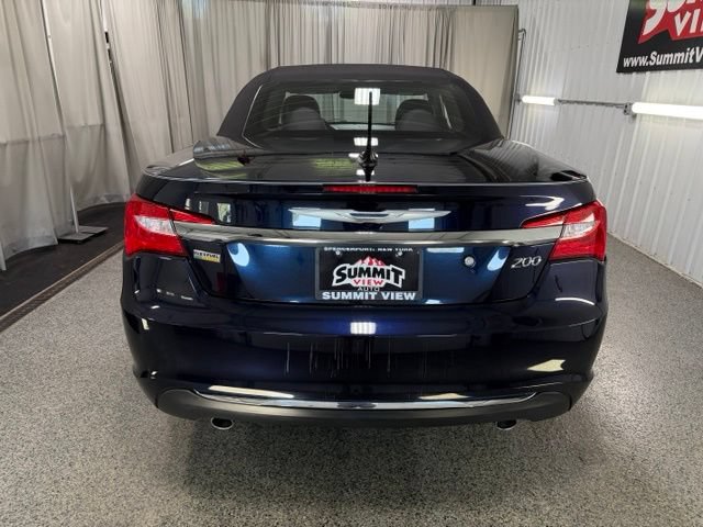 Used 2012 Chrysler 200 Touring FWD image 5