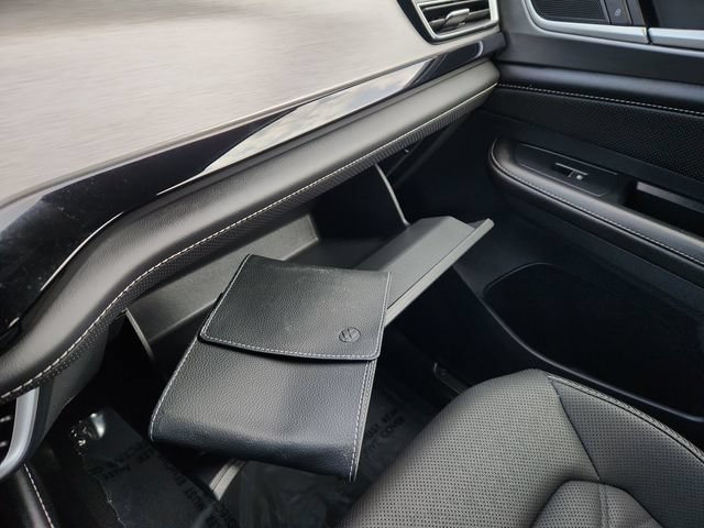 Used 2024 Volkswagen Atlas Cross Sport SE FWD image 46