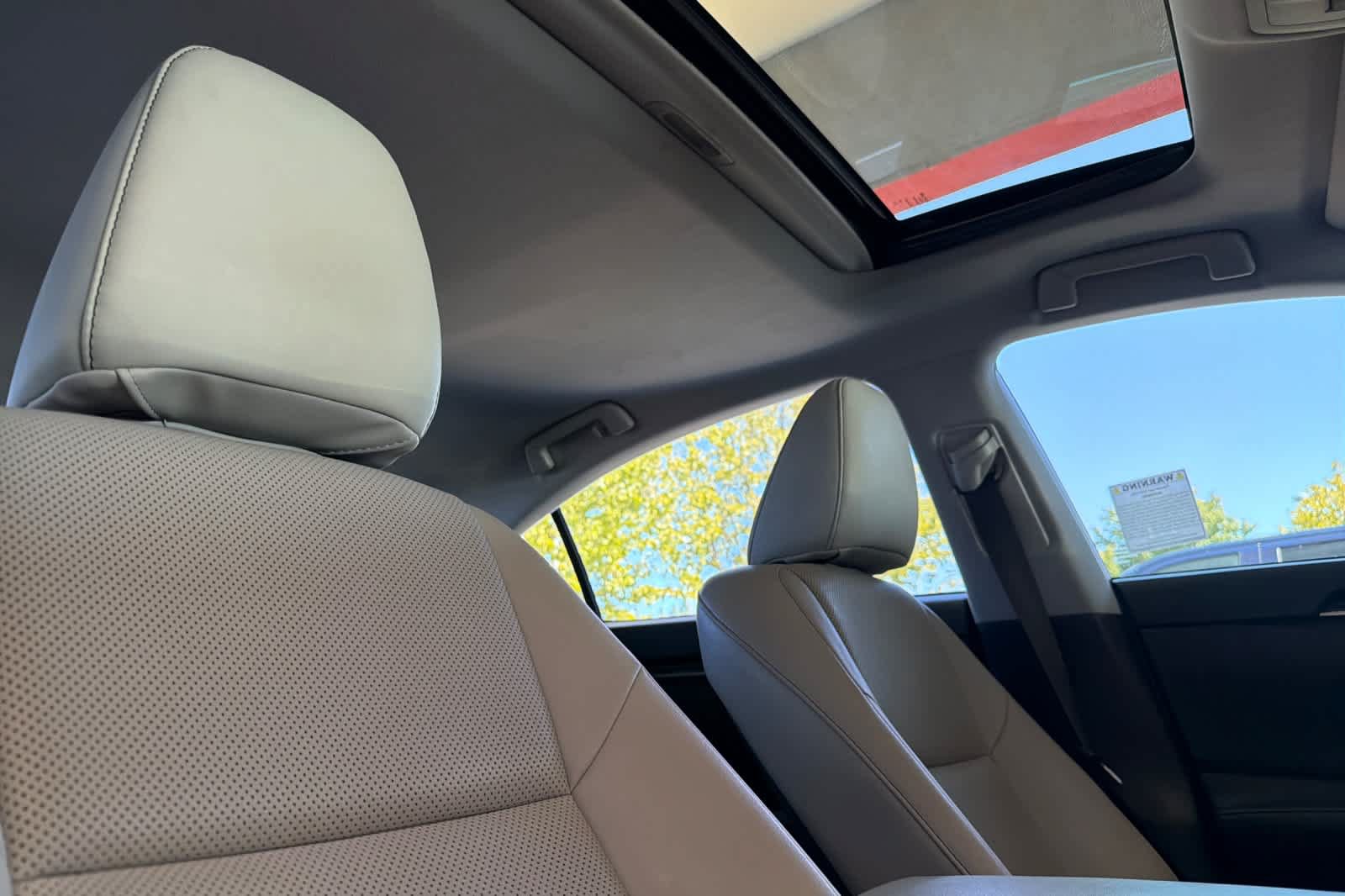 Used 2018 Lexus ES 350 w/ Accessory Package FWD image 17