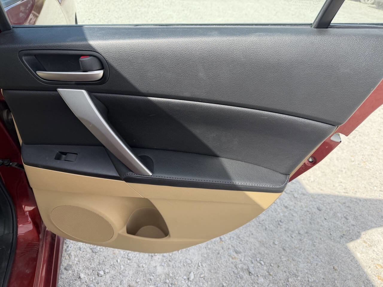 Used 2011 MAZDA MAZDA3 s Grand Touring w/ Tech Pkg FWD image 18