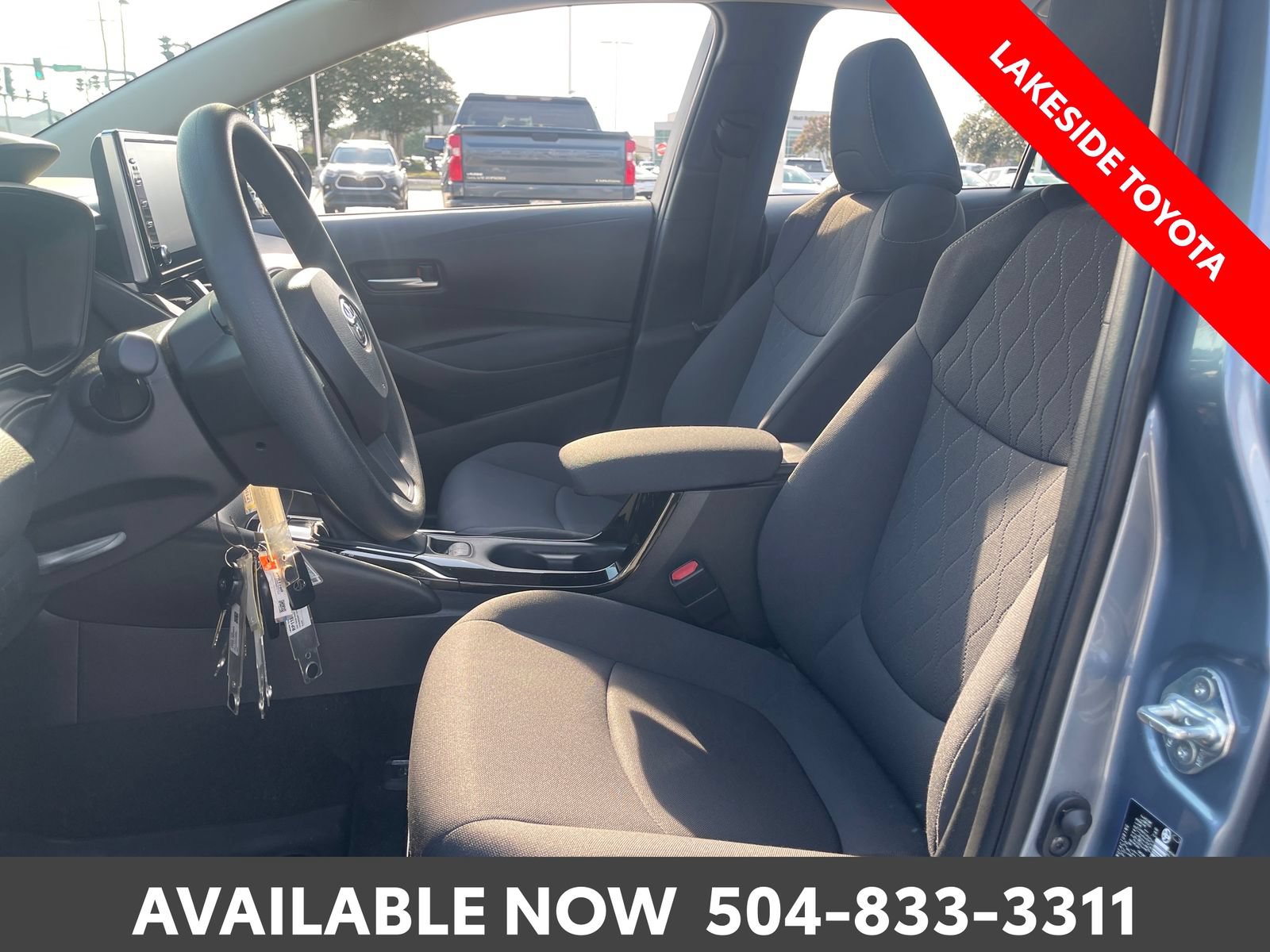 Used 2020 Toyota Corolla LE FWD image 26