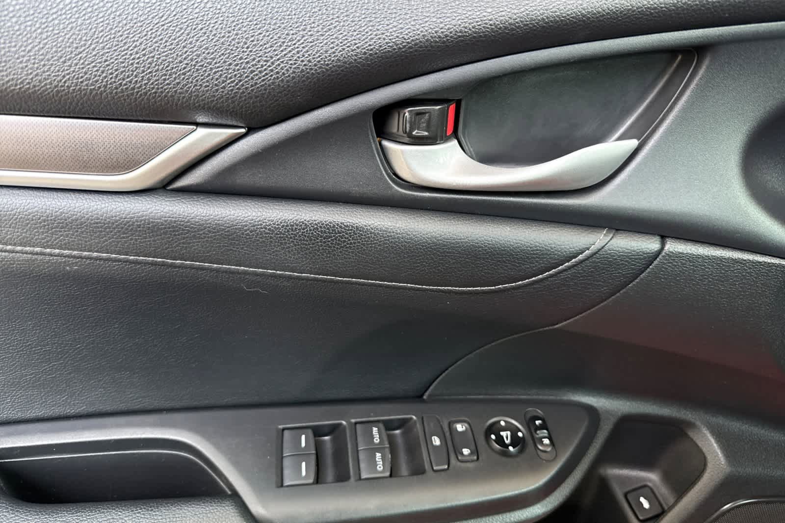 Used 2019 Honda Civic EX-L image 10