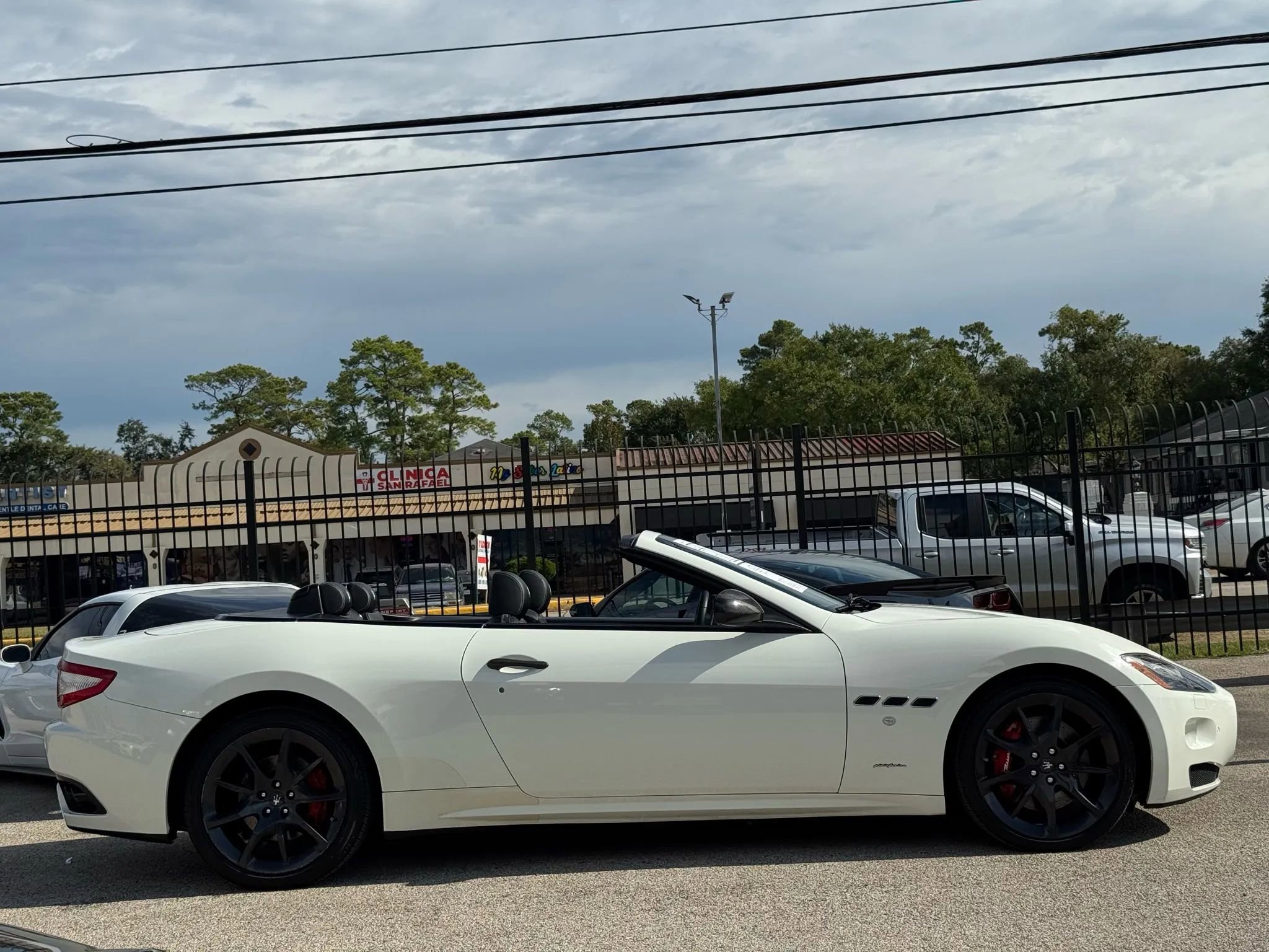 Used 2013 Maserati GranTurismo Convertible image 11