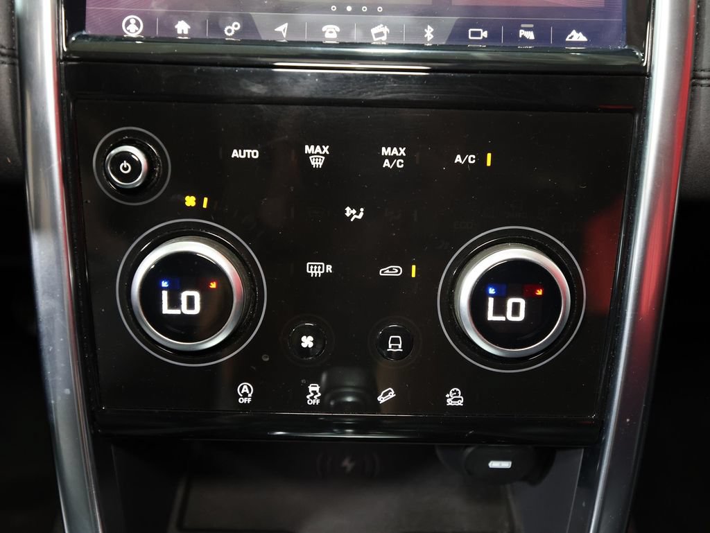 Used 2020 Land Rover Discovery Sport SE AWD/4WD image 21
