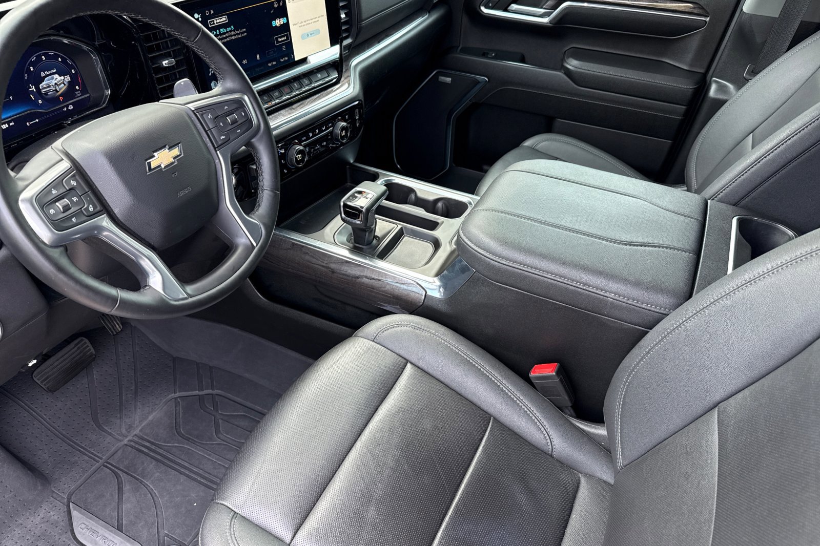 Used 2023 Chevrolet Silverado 1500 LTZ AWD/4WD image 11