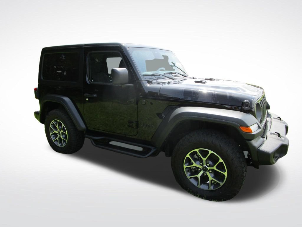 Used 2025 Jeep Wrangler Sport AWD/4WD image 7