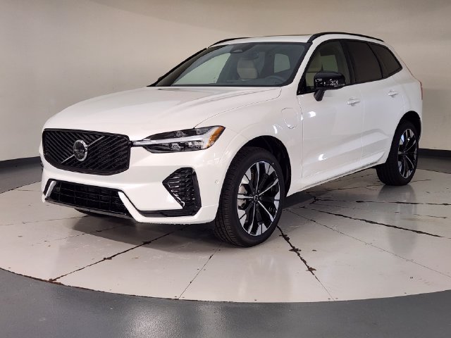 New 2027 Volvo XC60 T8 Plus AWD/4WD image 1