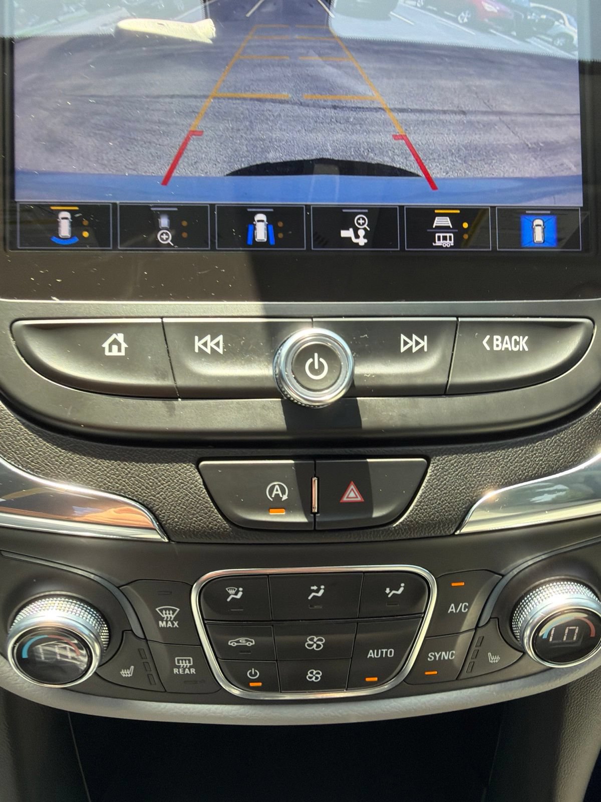 Used 2022 Chevrolet Equinox LT FWD image 20