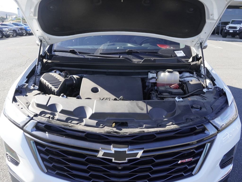 Used 2023 Chevrolet Traverse RS w/ LPO, Cargo Package image 30