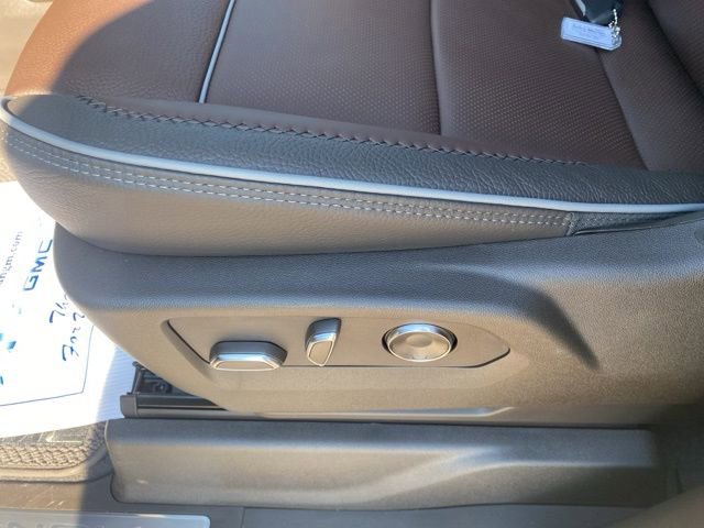 New 2026 GMC Sierra 1500 Denali w/ Denali Reserve Package image 18