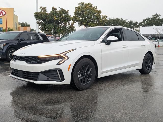 New 2026 Kia K5 LXS FWD image 2