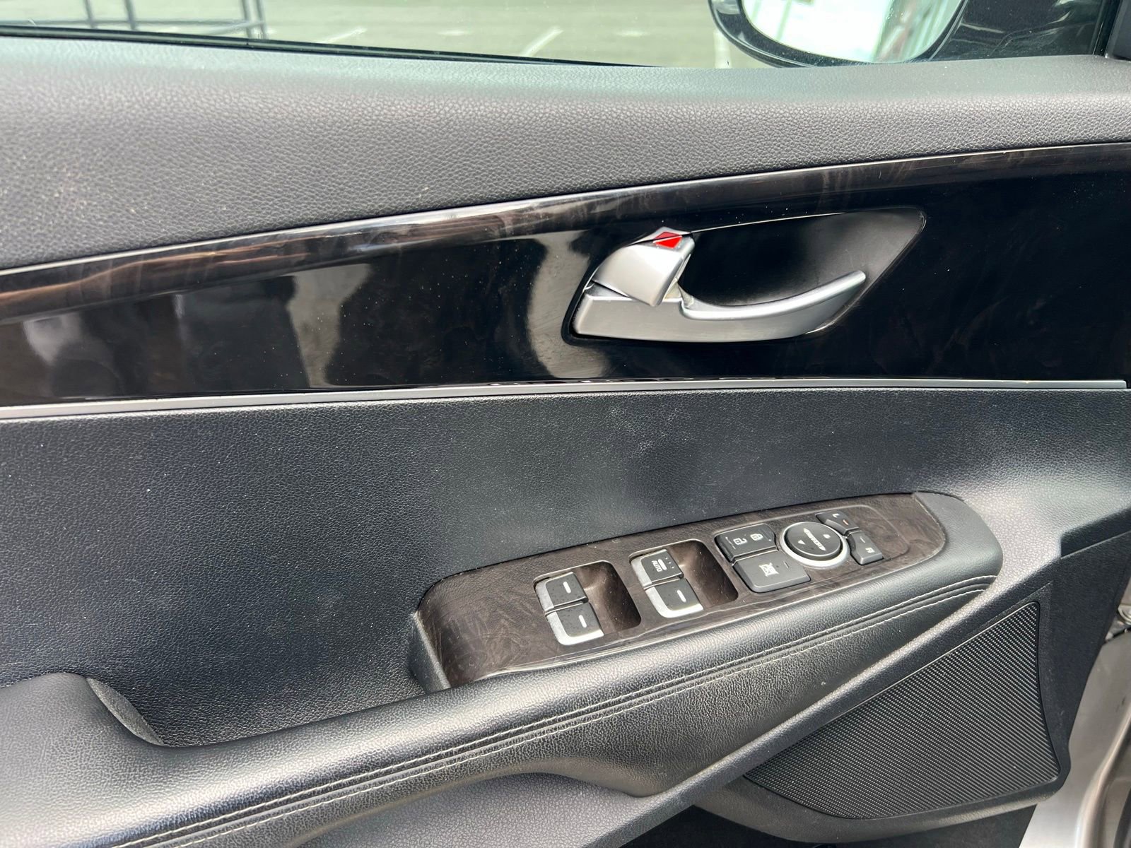 Used 2016 Kia Sorento LX image 22