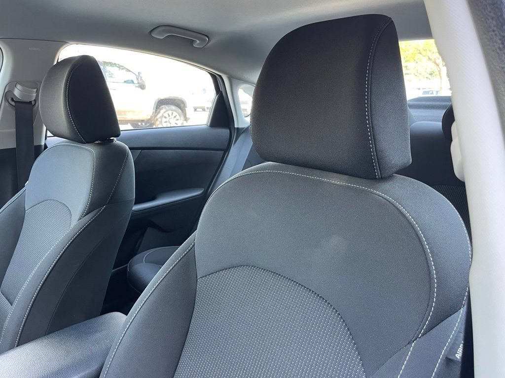 Used 2021 Kia Forte LXS FWD image 23