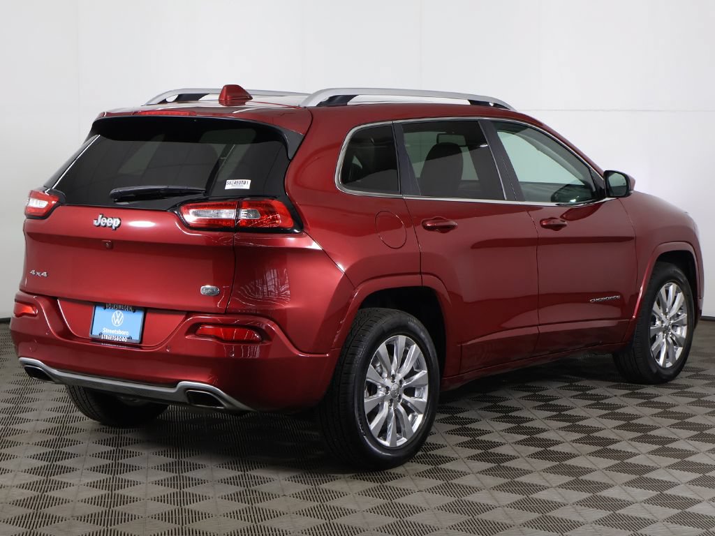 Used 2017 Jeep Cherokee Overland AWD/4WD image 11