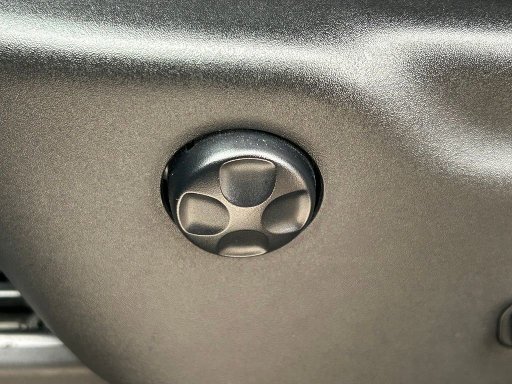 Used 2024 Dodge Durango GT image 30