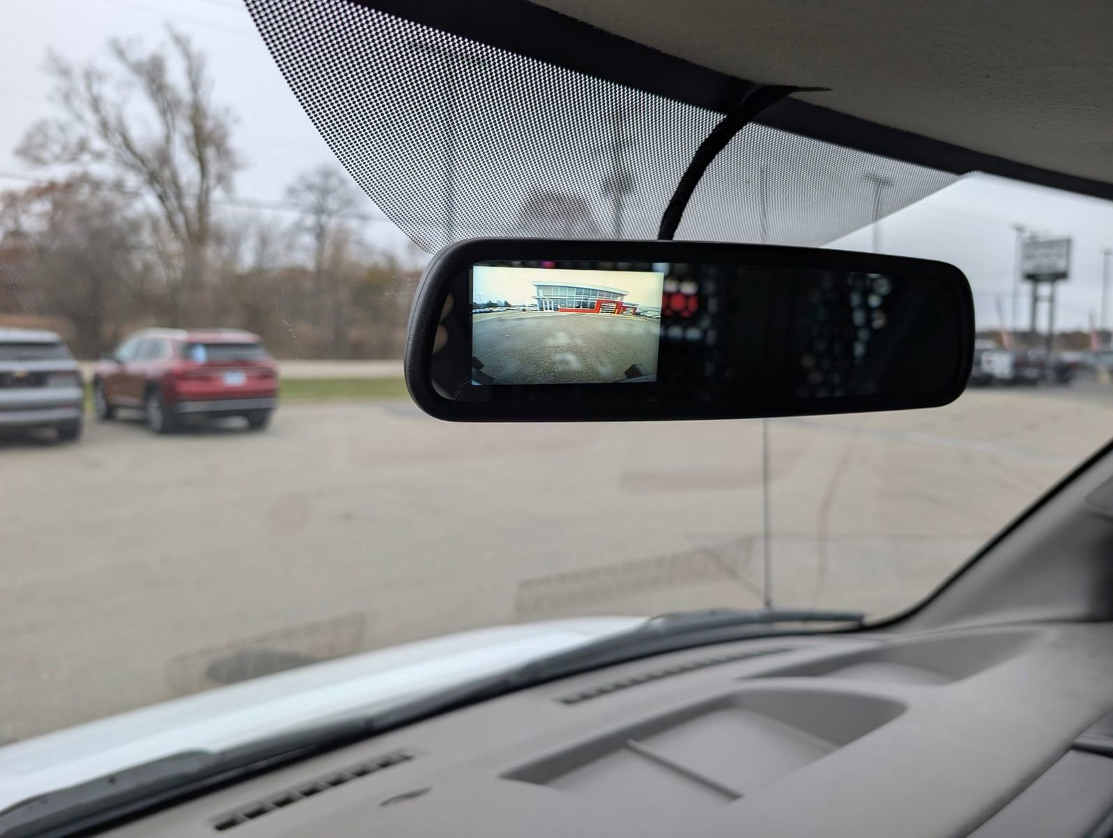 Used 2024 GMC Savana 2500 w/ Driver Convenience Package image 13