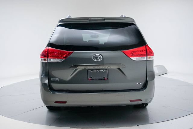 Used 2014 Toyota Sienna XLE FWD image 8