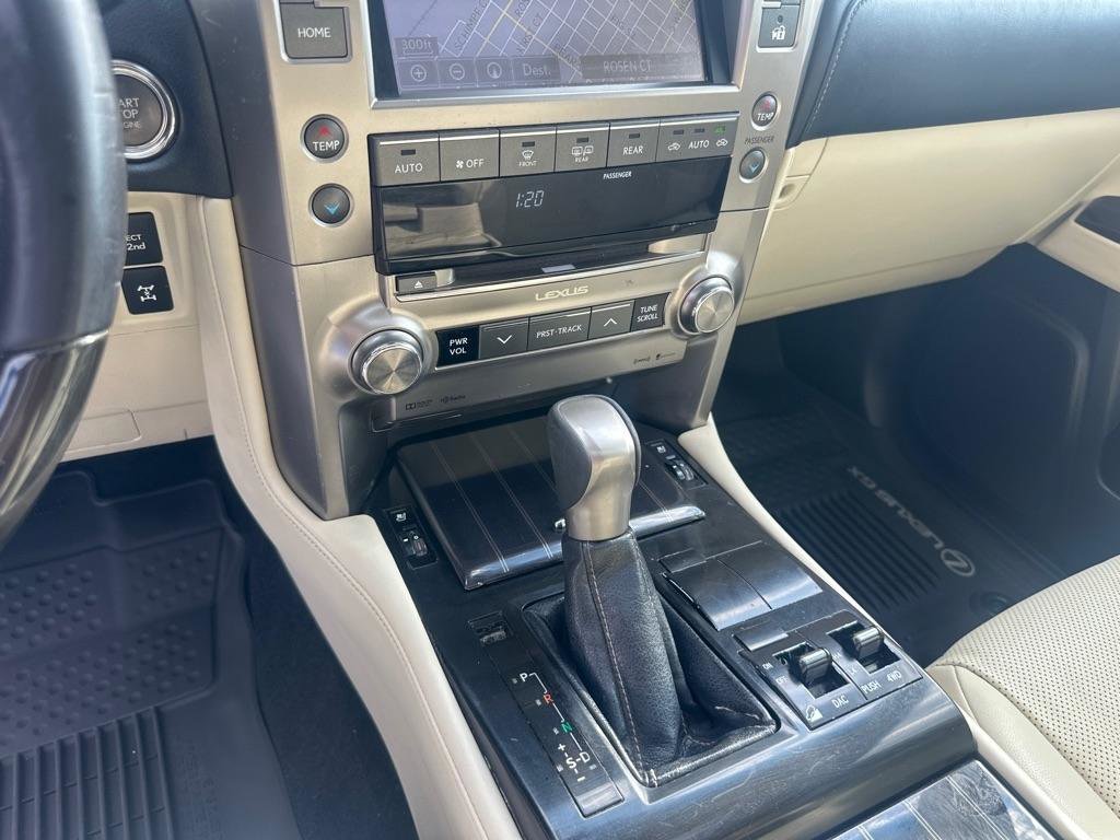 Used 2020 Lexus GX 460 Premium w/ Premium Package AWD/4WD image 28