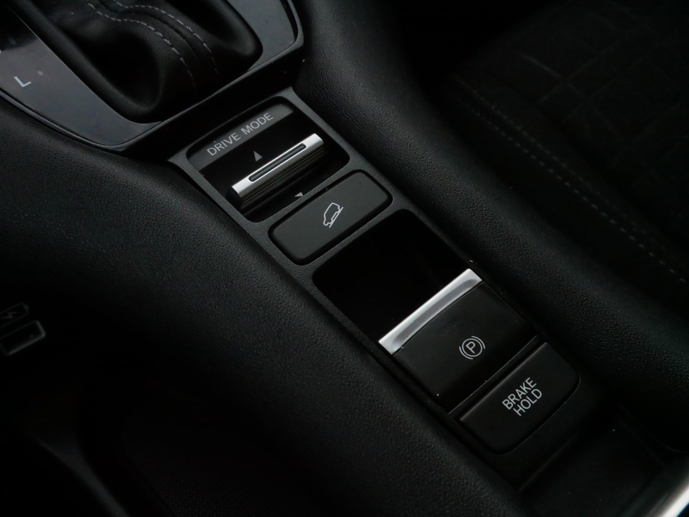 Certified 2023 Honda HR-V LX image 25