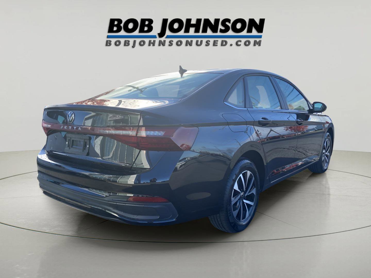 Used 2025 Volkswagen Jetta S image 9