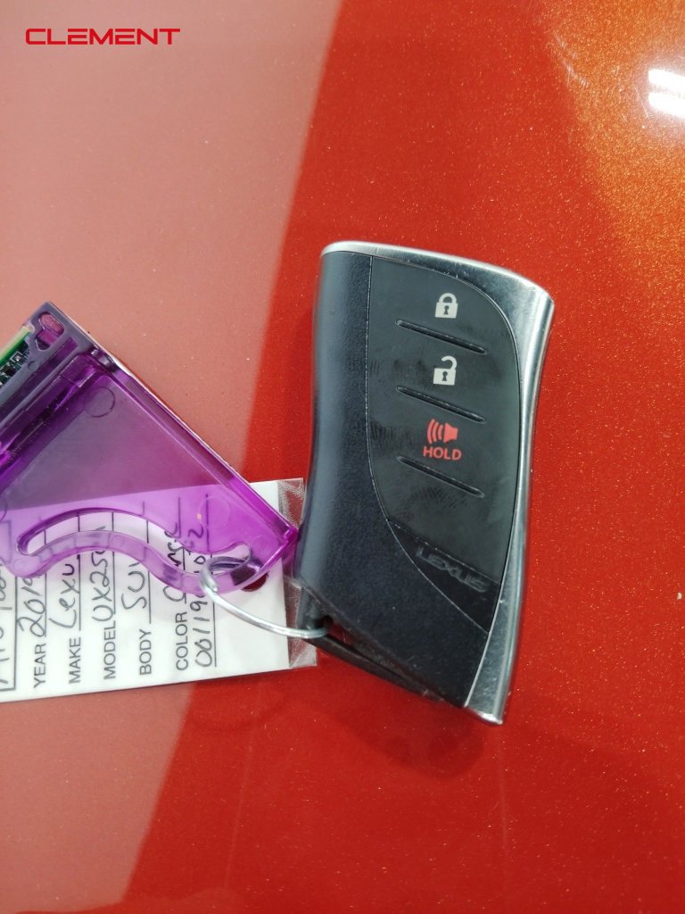 Used 2019 Lexus UX 250h w/ Premium Package image 41