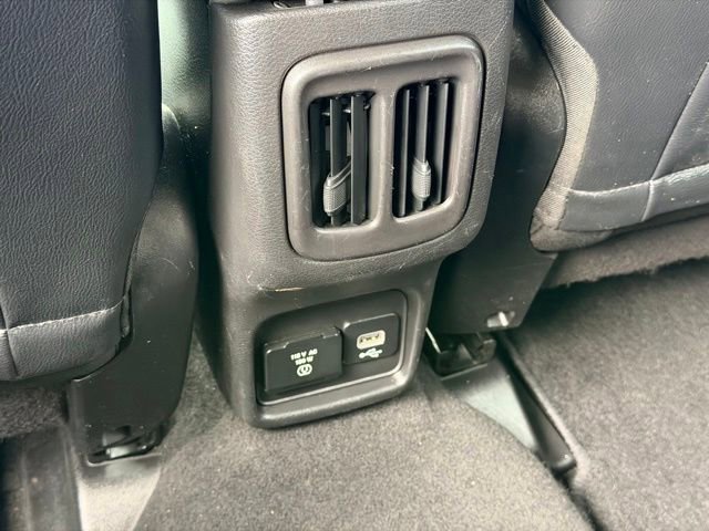 Used 2017 Jeep Compass Limited AWD/4WD image 23