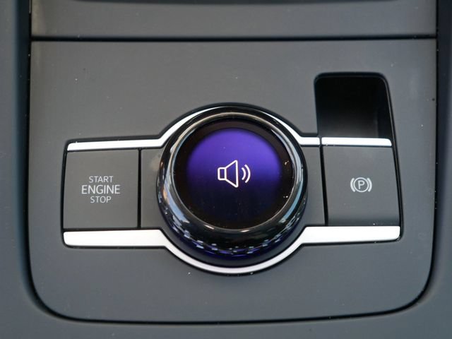 Certified 2025 Volkswagen Tiguan SE AWD/4WD image 33