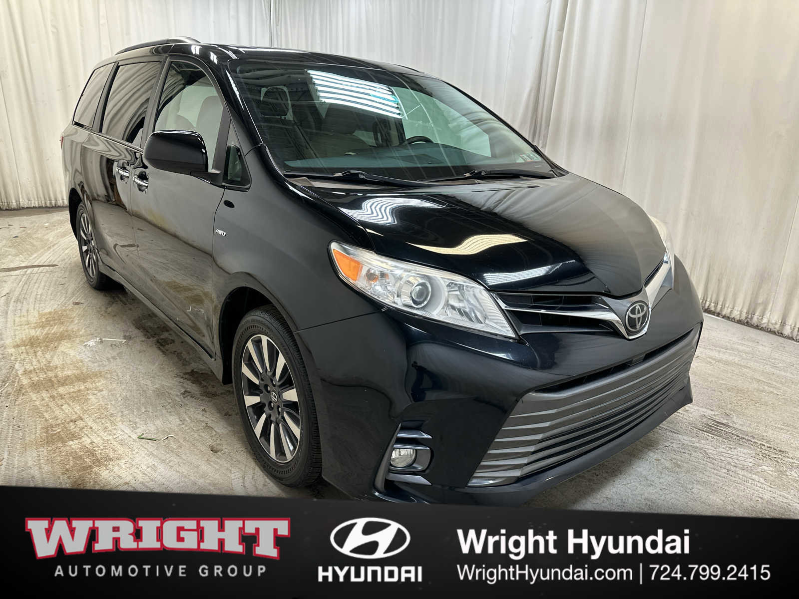 Used 2020 Toyota Sienna XLE video 1