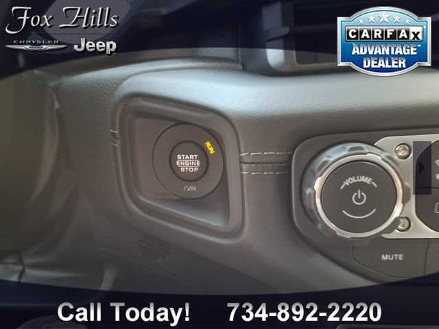 New 2026 Jeep Gladiator Mojave w/ Safety Group AWD/4WD image 23