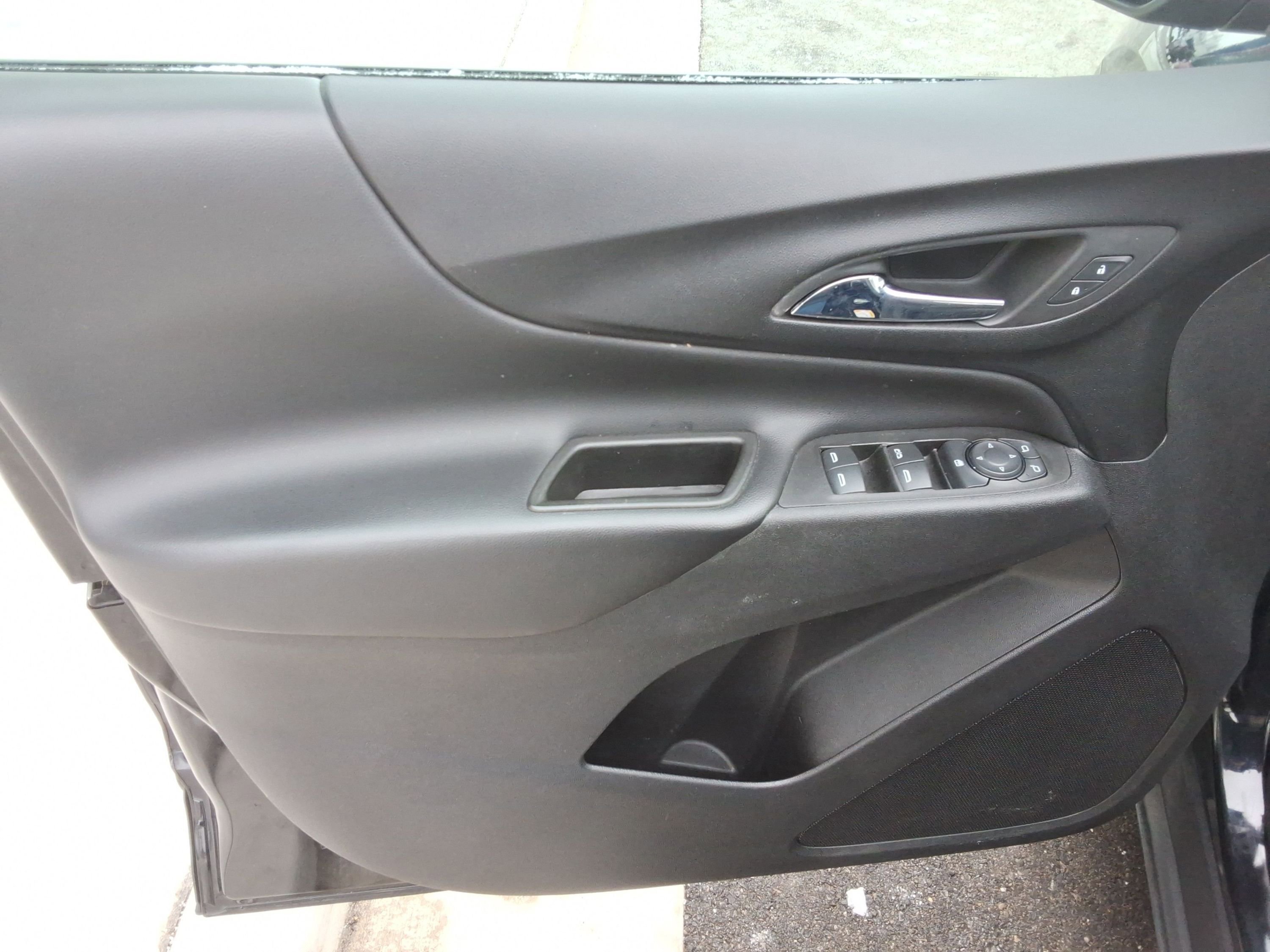 Used 2022 Chevrolet Equinox LT image 21